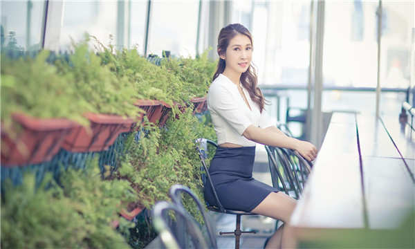 乌拉特前有没有找女人生孩子的男人,想找个女人生孩子现实吗